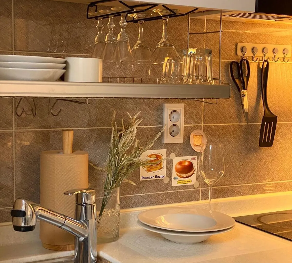 # Yeouido 10 Minutes # Yeongdeungpo Market Station 1 Minute # Urban Forest Speed Sensibility # Long Stay Seoul Apartment